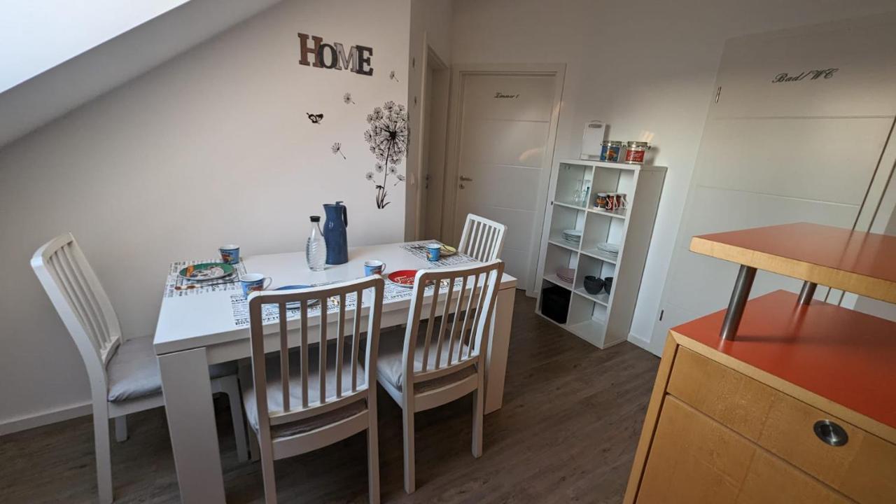 Helle Wohnung Mit Zwei Schlafzimmern Eching  Eksteriør billede